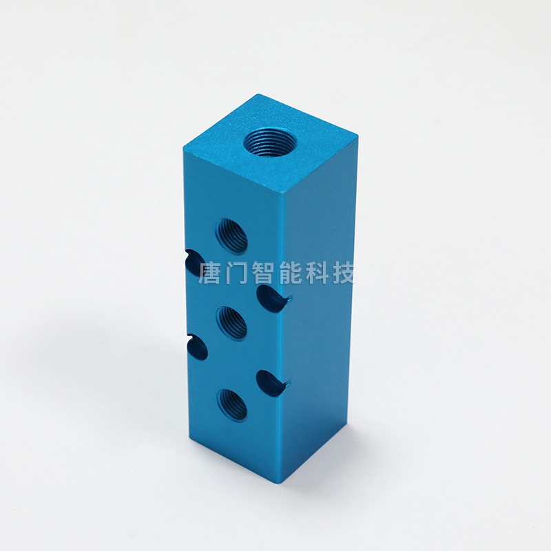 铝合金机加工件 阳极氧化（蓝色）