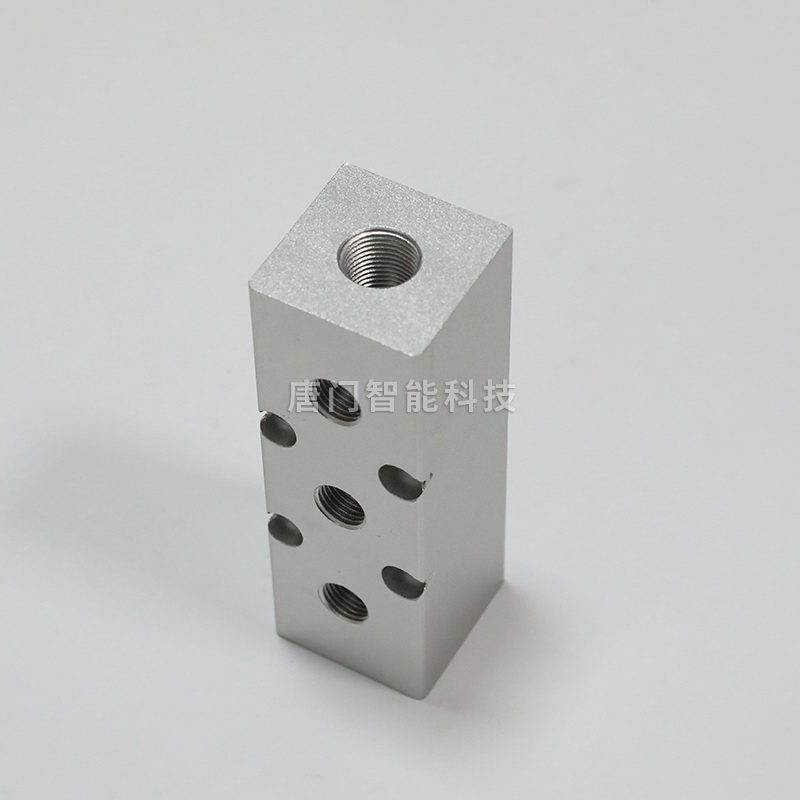 铝合金机加工件 阳极氧化（银色）